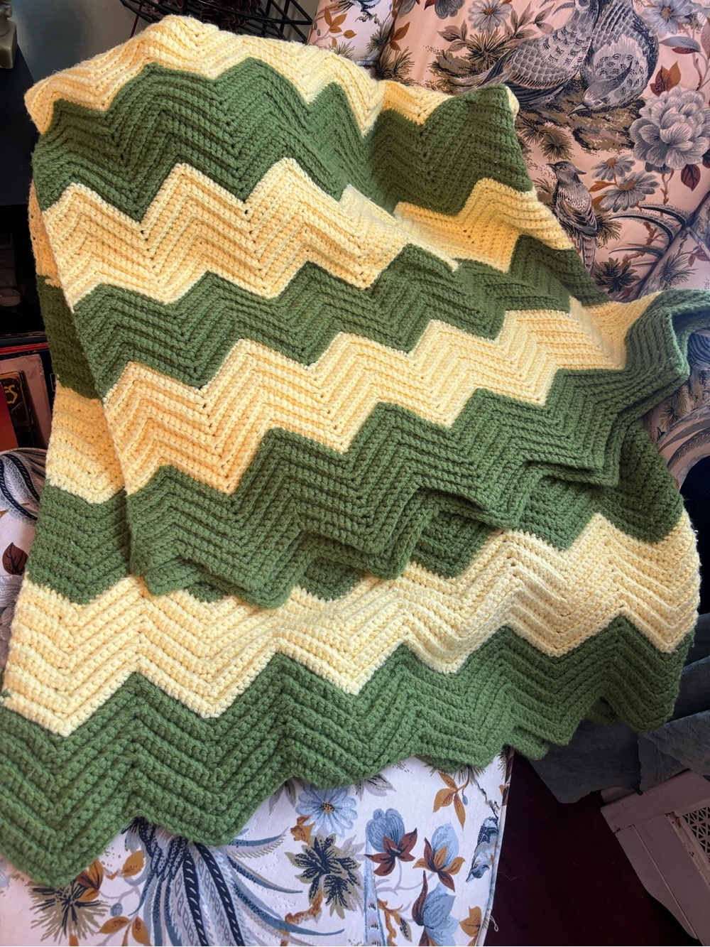 Vintage Crochet/Knitted Blanket ~ Green & Yellow Chevron Zig Zag Pattern